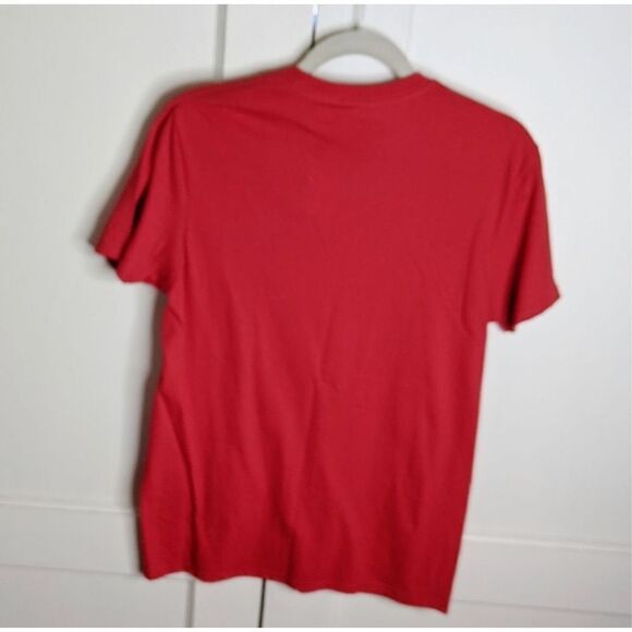 ❤️Christmas Gnome short sleeve Tshirt - Picture 4 of 4